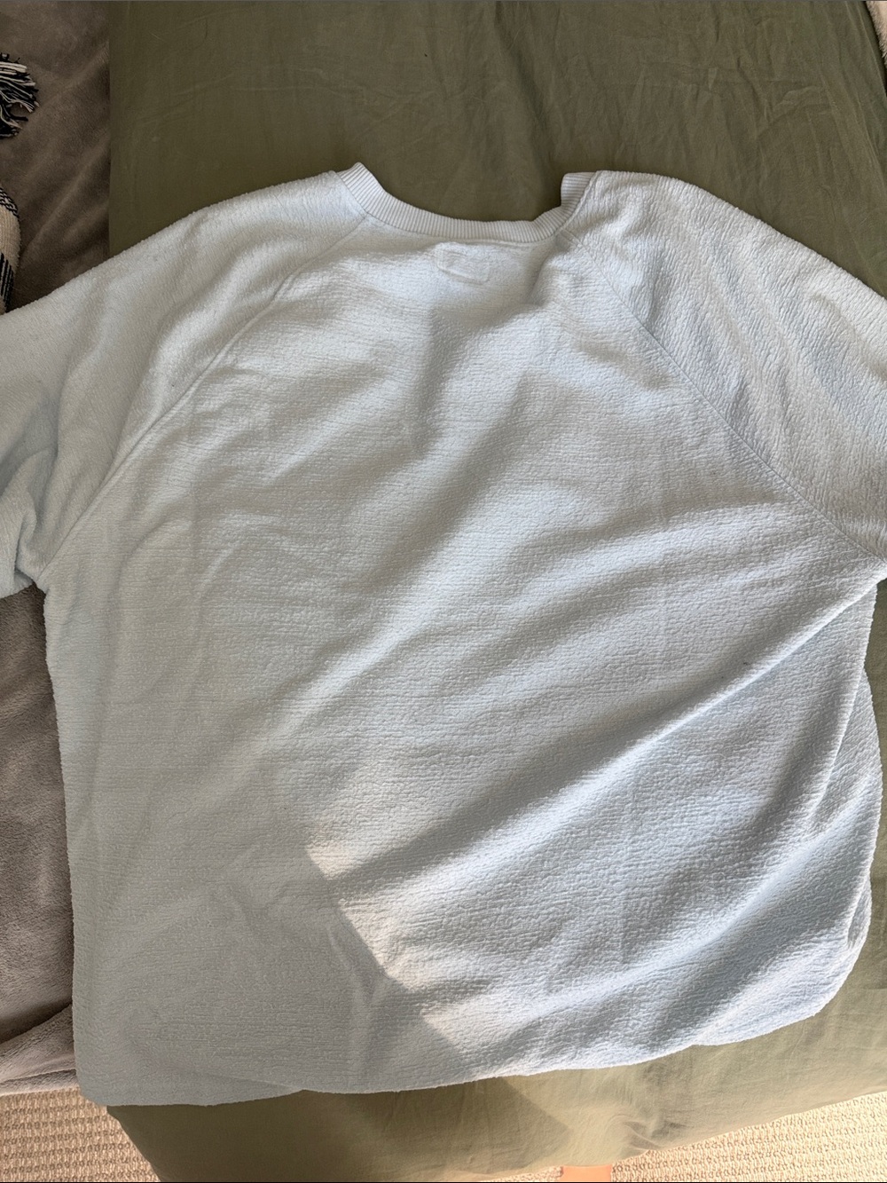 Lucky Brand women’s light blue v neck sweater - Picture 6 of 6